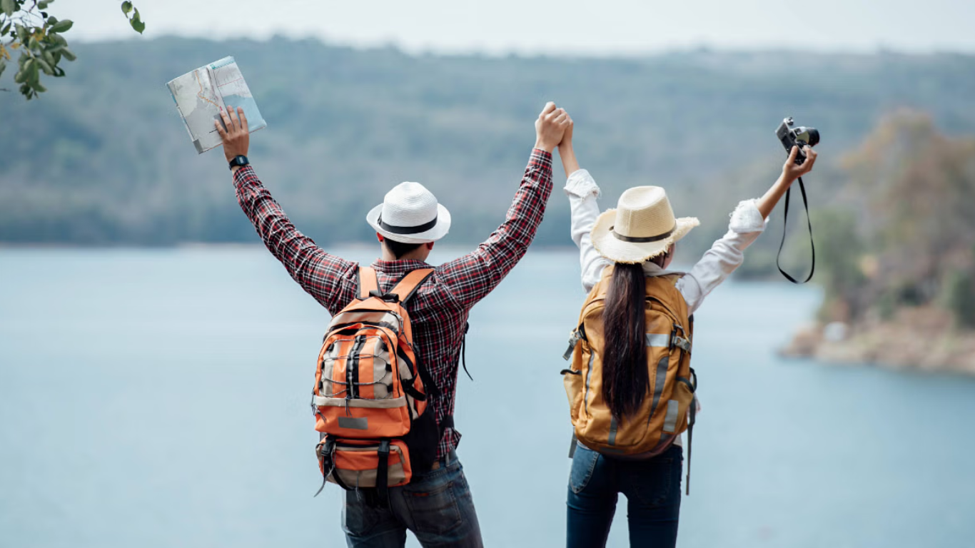 How to Make Friends While Traveling Alone